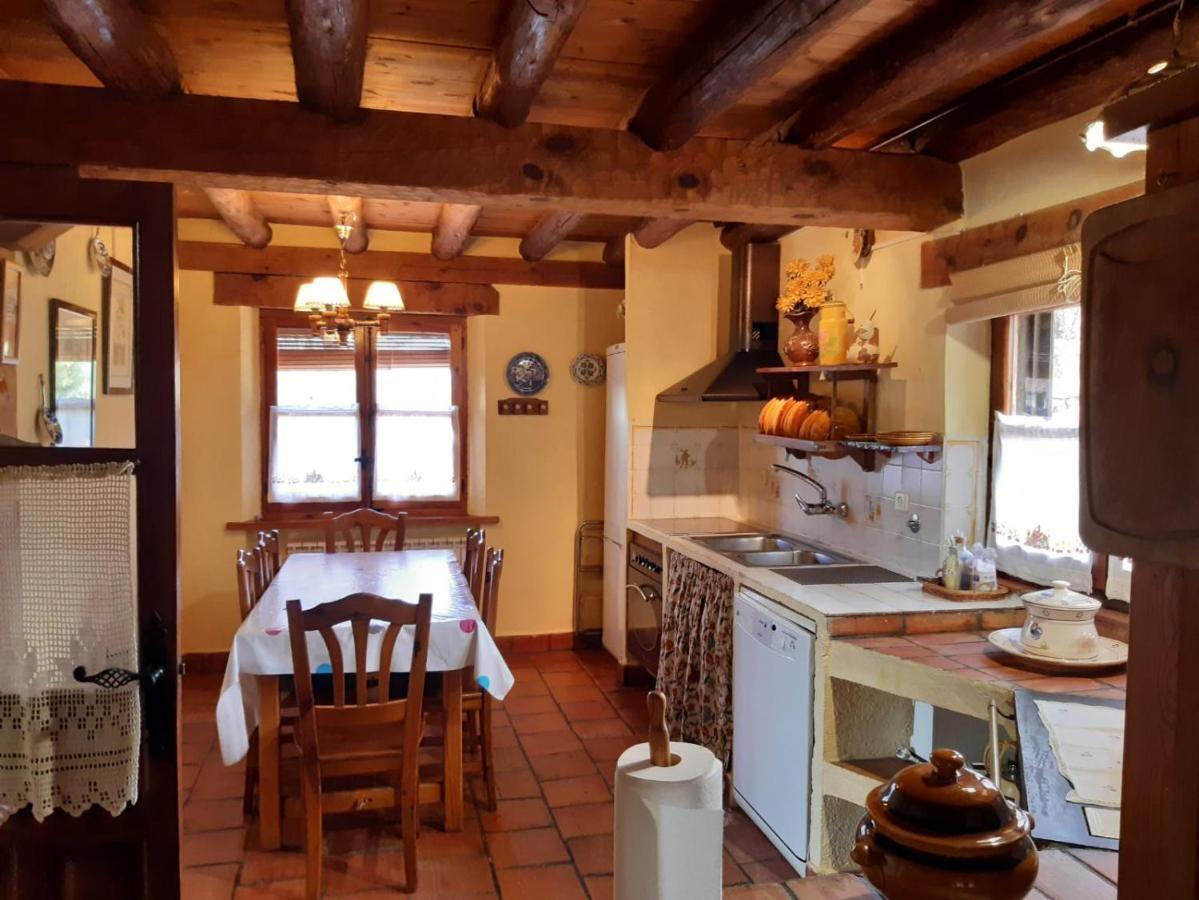 Villa La cerca de la Mata, decerca Arcones Exterior foto