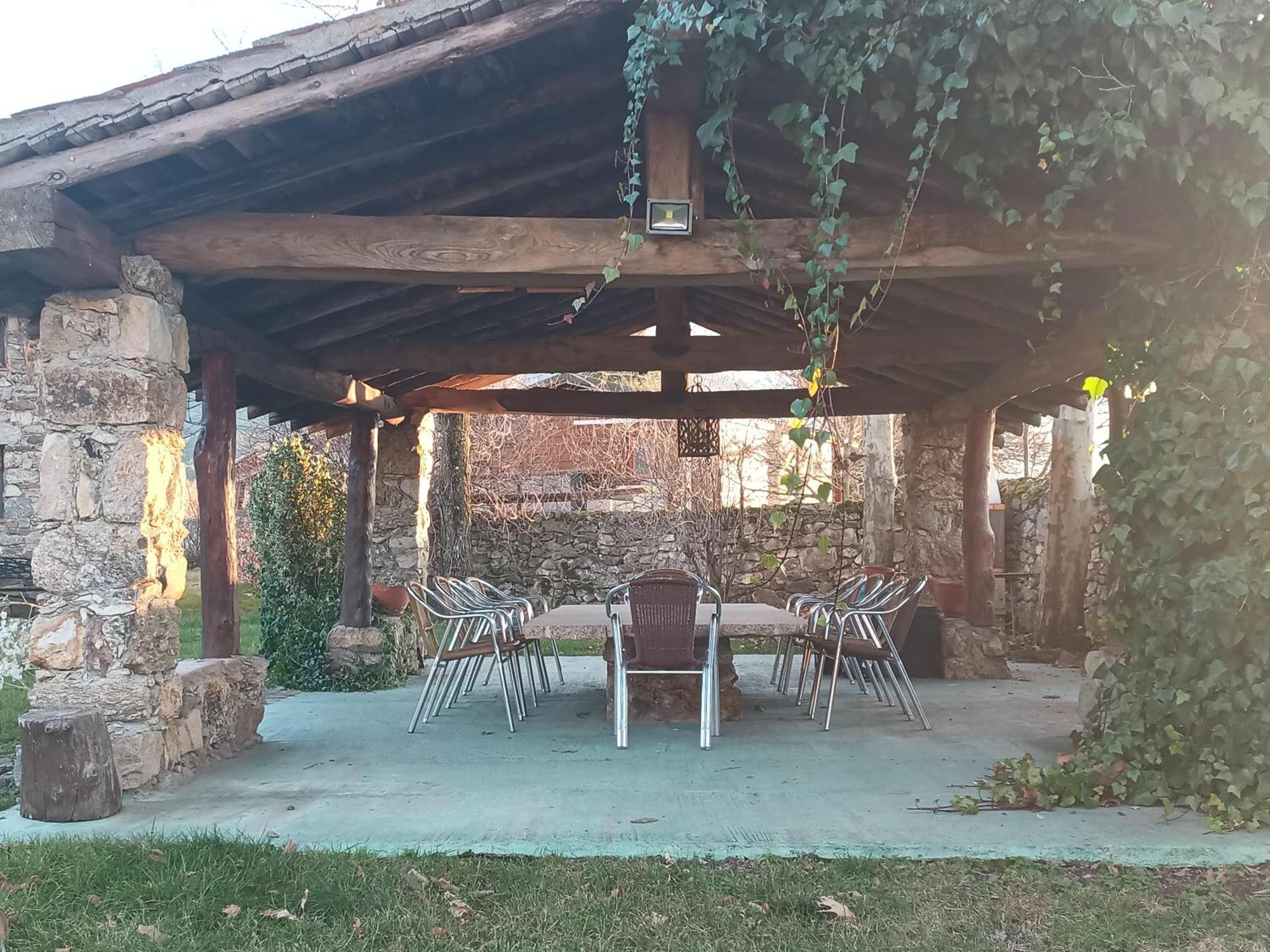 Villa La cerca de la Mata, decerca Arcones Exterior foto